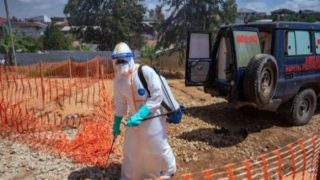 إدارة ترامب تفرض قيودًا على سفر الأمريكيين من الكونغو بسبب تفشي الإيبولا