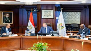 اجتماع ثلاثي بالمركزي المصري لتعزيز التجارة والاستثمار في إفريقيا والتحضير لمنتدى إفريقيا للأعمال بالعلمين