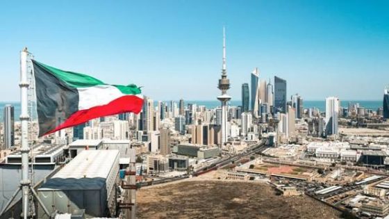 الكويت تعلن تعرض منشأة نفطية ومراكز حدودية برية لهجمات معادية