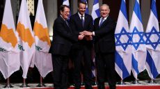 (From L to R) Cypriot President Nicos Anastasiades, Greek Prime Minister Kyriakos Mitsotakis and Israeli Prime Minister Benjamin Netanyahu pose for a photo before signing a deal to build the EastMed subsea pipeline to carry natural gas from the eastern Mediterranean to Europe, at the Zappeion Hall in Athens, Greece, January 2, 2020. REUTERS/Alkis Konstantinidis