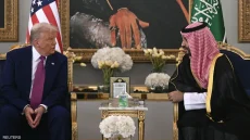 ترامب يطرح «صفقة الخليج» بديلاً لرسوم هرمز.. استثمارات مقابل حماية الملاحة