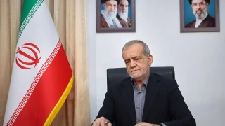 بزشكيان: إيران تدعم أي قرار تتخذه القيادة الفلسطينية بشأن مفاوضات غزة