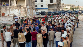 حفتر يوجه بتسريع إعادة إعمار بنغازي ويبحث حلول أزمة الكهرباء في ليبيا