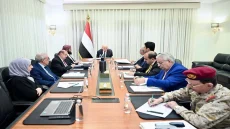 مجلس الدفاع الوطني اليمني يشيد بعمليات القوات المسلحة ضد الحوثيين ويأمر بتوسيع الردع الجوي والصاروخي