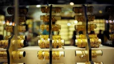 أسعار الذهب تتراجع 5 جنيهات وعيار 21 يسجل 6250 جنيهًا