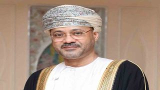 وزيرا خارجية عُمان وتونس يبحثان المستجدات الإقليمية وتعزيز التعاون الثنائي