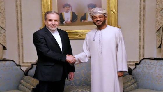 إيران وعمان تتوصلان إلى اتفاقات بشأن تقاسم مضيق هرمز وإيراداته