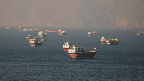 وزير أمريكي يعلن عن اتفاق أميركي إيراني محتمل لإعادة فتح مضيق هرمز الأربعاء المقبل