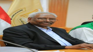 “رد الجميل”.. رموز المسرح العربي يحتفون بمسيرة د. يوسف عايدابي في مهرجان القاهرة التجريبي 33
