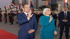 الرئيس السيسي يودع الرئيس الصيني في ختام زيارة رسمية عززت الشراكة الاستراتيجية بين “القاهرة” و”بكين”