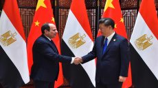 “السيسي” يستقبل الرئيس الصيني في زيارته التاريخية إلى مصر
